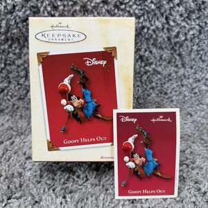 Hallmark Disney Goofy Helps Out 2003 Keepsake Ornament Memory Card Decorative